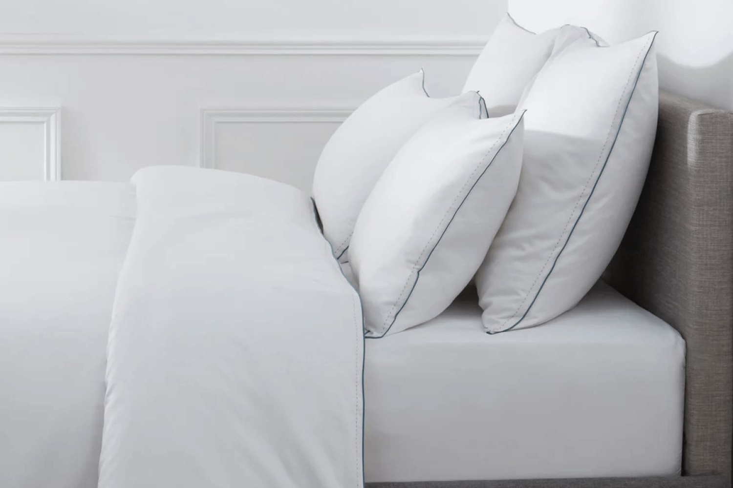 Наволочка PURE WHITE Satin Blanc – Finition Denim 65x65 см